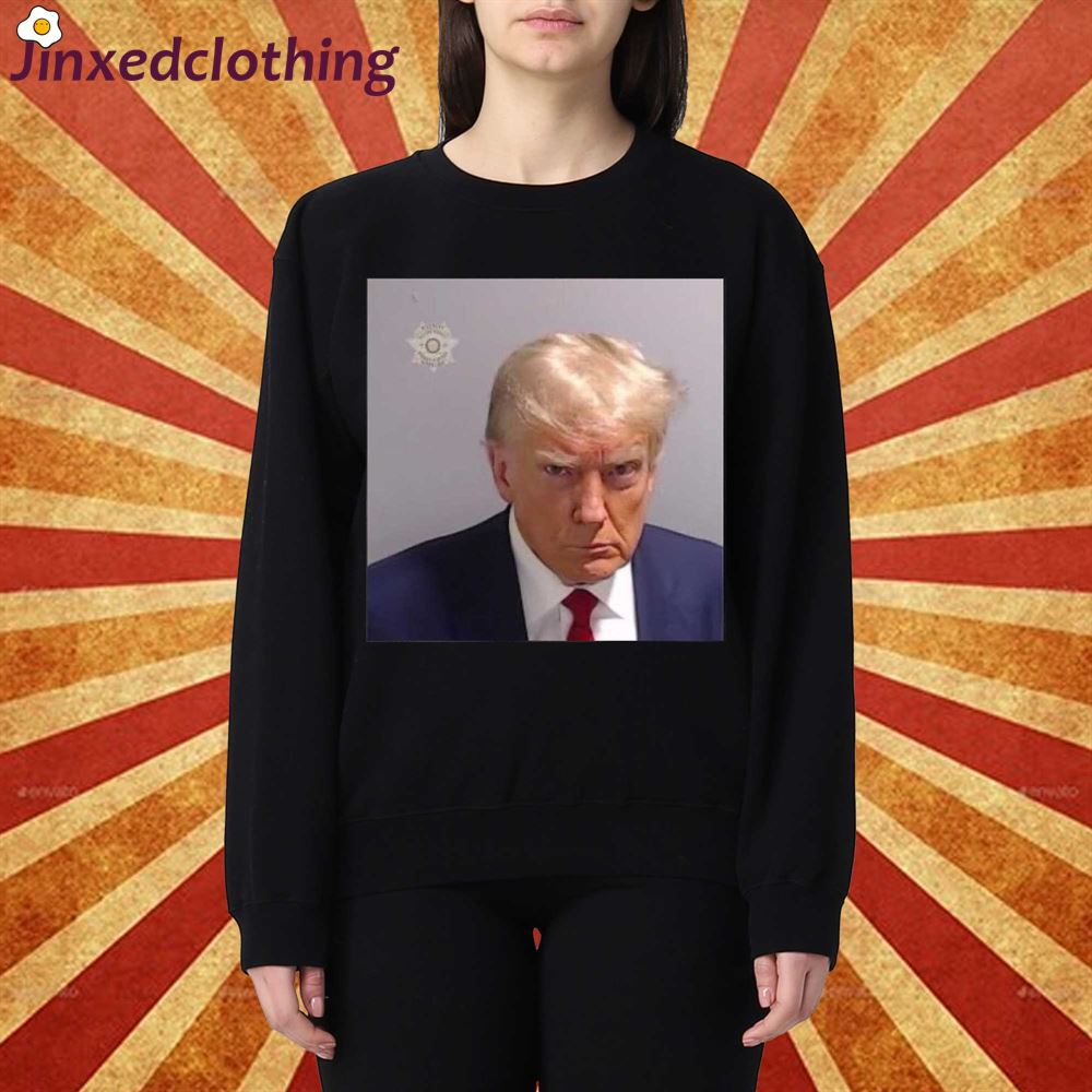 Official Trump Mugshot Released August 25 T-shirt 